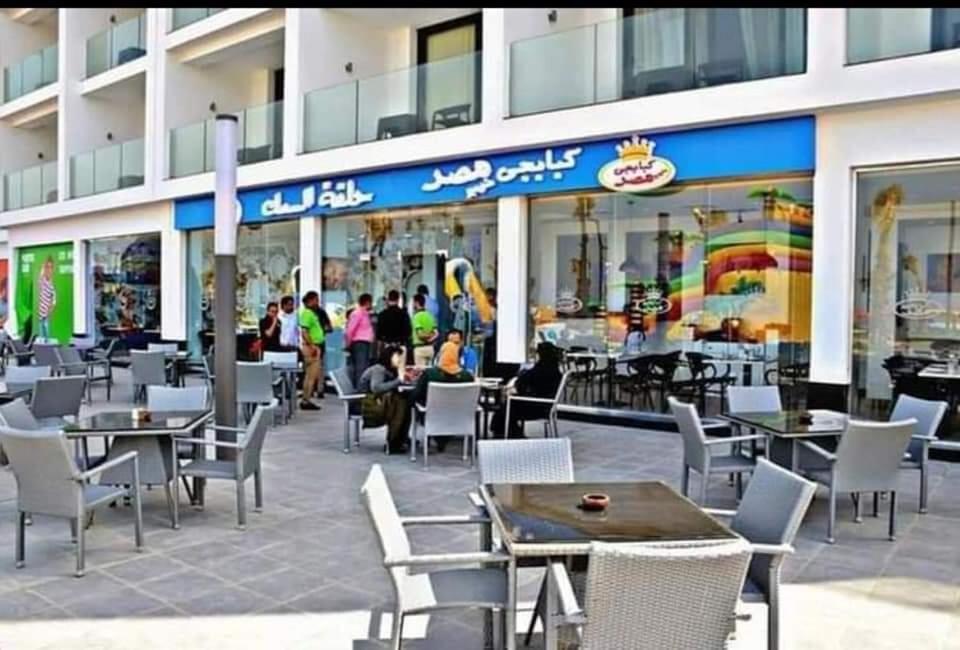 شاليه فندقي أرضي بحديقه خاصه في منتجع بورتوسعيد 'Ezbet Shalabi el-Rudi Luaran gambar